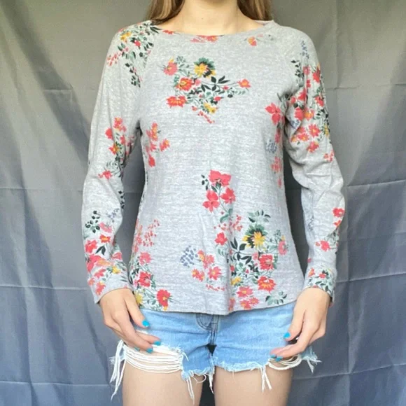Loft Medium Floral Grey Crewneck Sweater 100% Cotton - Picture 2 of 7